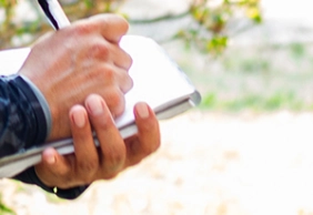 現地調査・審査