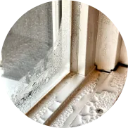 サッシ周りから水が垂れる