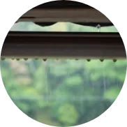 大雨のあとにポタポタ音がする