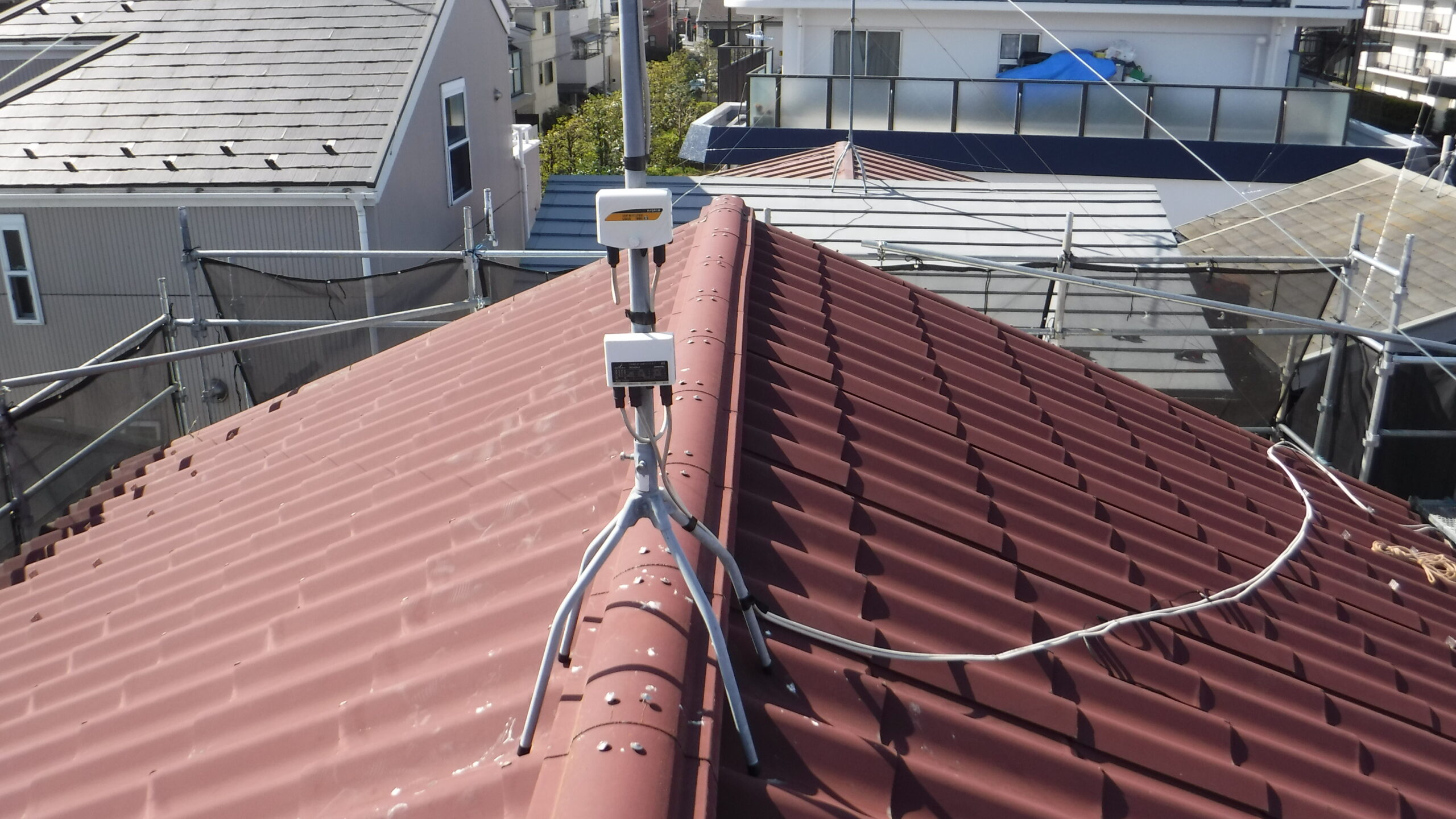 横浜市青葉区にて屋根修理〈軽量化リフォーム・葺き替え工事〉の施工前写真