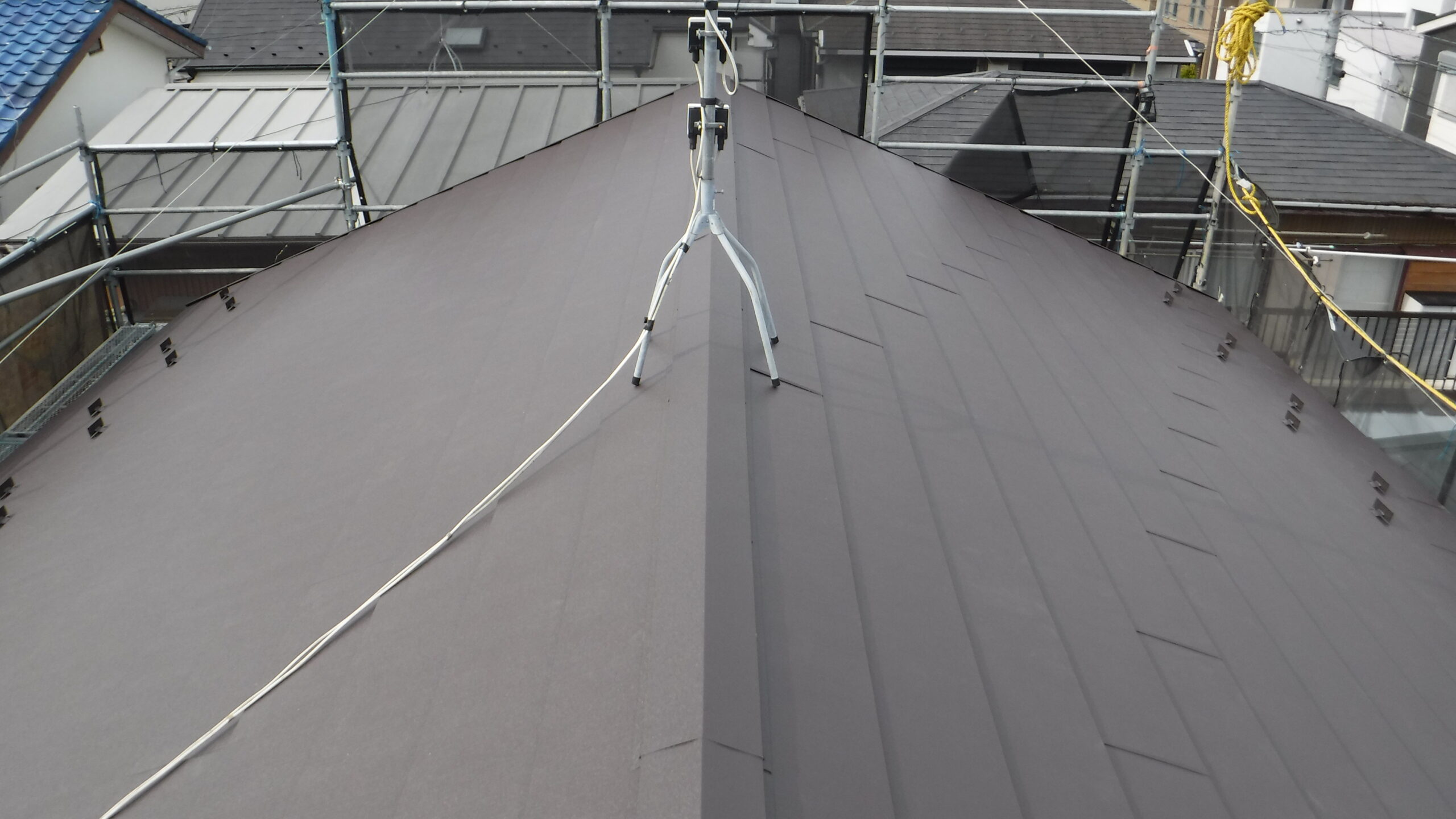 横浜市青葉区にて屋根修理〈軽量化リフォーム・葺き替え工事〉の施工後写真